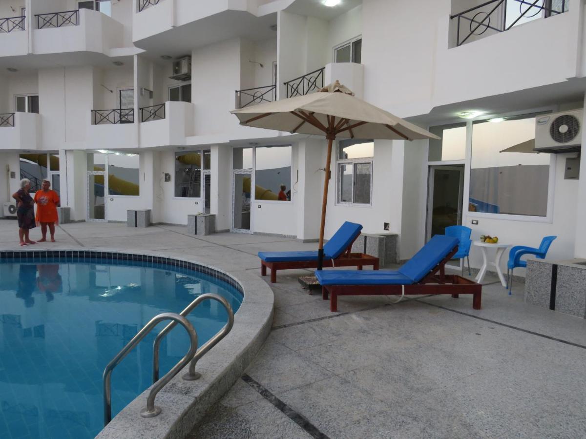 Apartment Bella Vita Near The Sea Redsealine ฮูร์กาดา ภายนอก รูปภาพ